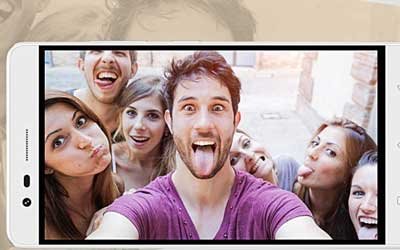 selfie with a lenovo phone